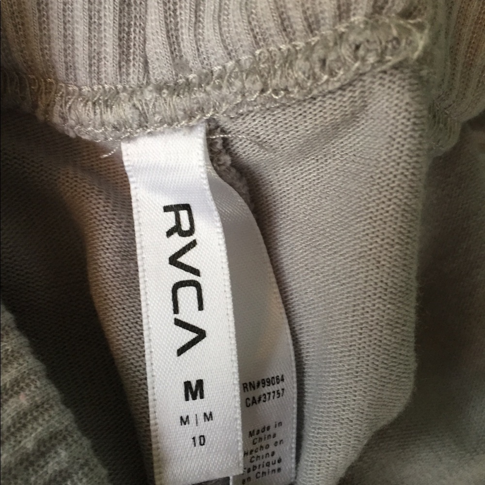 Rvca shorts⭐️ - Picture 5 of 5